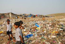 The responsibility of the Mumbaiites is to handle the waste; Malani: Naran, failure to prepare the channel for rainy channels | कच-याचे नियोजन ही मुंबईकरांचीही जबाबदारी; मलनि:सारण, पर्जन्य वाहिन्यांचे जाळे तयार करण्यात अपयश